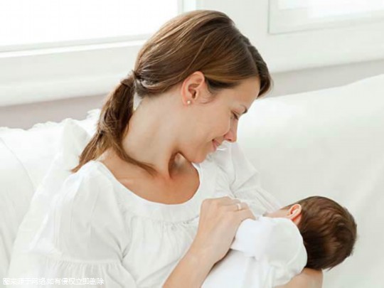 八个月的宝宝咳嗽可以吃冰糖炖雪梨吗，八个月的宝宝有点咳嗽怎么办啊