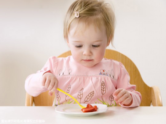 半岁婴儿吃什么辅食？西兰花鸡肉泥