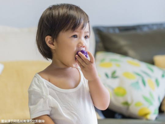 婴幼儿奶粉要喝到几岁-配方奶粉吃到几岁比较好