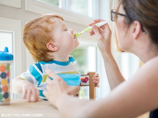 孕晚期腹围下降正常吗？孕晚期宫高下降腹围增加多少？