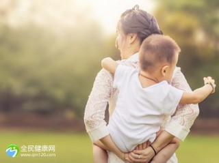 四个月宝宝能不能擦花露水？婴儿花露水怎么涂抹身体？