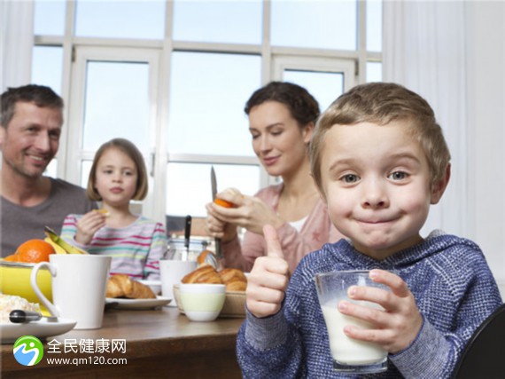 氨基酸奶粉有没有营养？氨基酸配方奶粉有哪些？