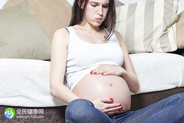 女性人工受孕和试管一样吗？
